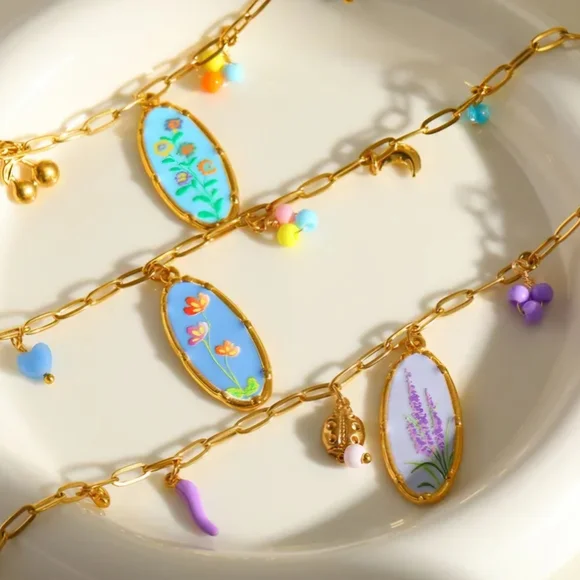 Floral Pendant Necklace Lavender Blue - Picture 11 of 13